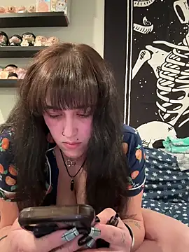 ThicBunz online show from December 17, 11:20 pm