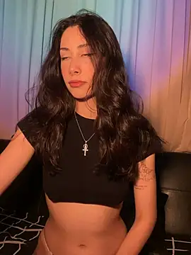 Sophiehii online show from April 14, 12:27 pm