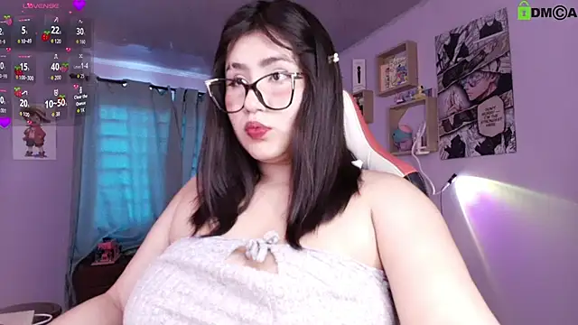 juli juliana online show from May 1, 3:59 pm
