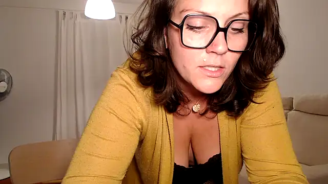 Snapshot of vagina02cam chatting on October 5, 10:04 pm vagina02cam online show from October 5, 10:04 pm