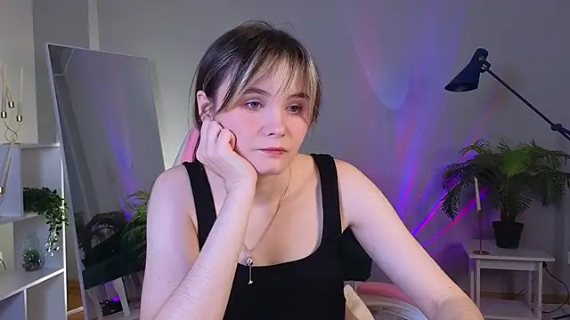 CiriRianonn online show from November 18, 4:24 am