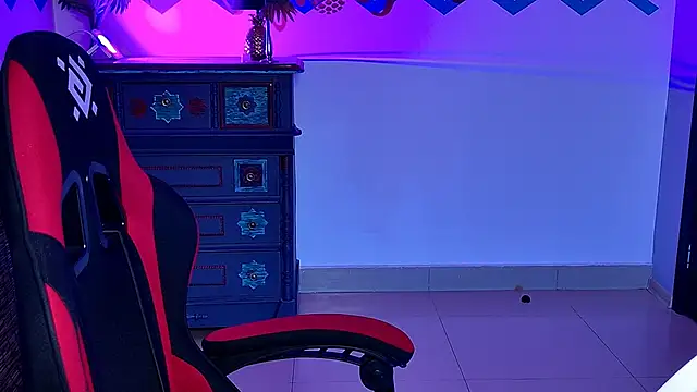 NancyMartinez online show from October 28, 5:24 am