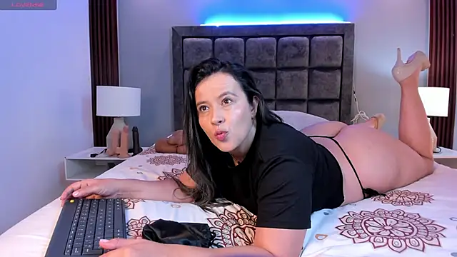 Susann Ross online show from November 5, 10:42 am