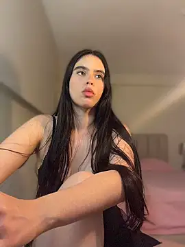 Mavi Coless online show from June 27, 1:39 am