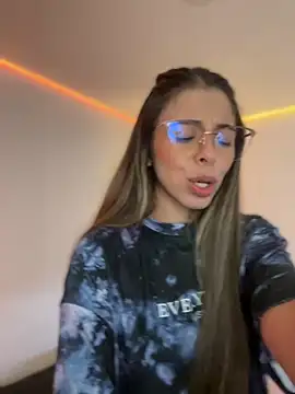 AmmyCollinsW online show from October 10, 9:20 pm