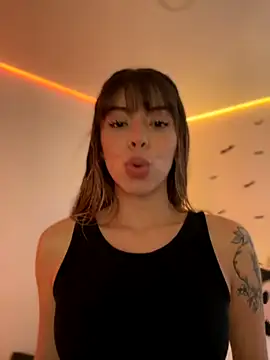 AmmyCollinsW online show from October 29, 9:39 pm