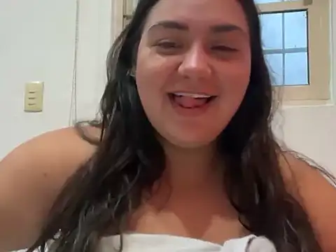 pili placer online show from March 15, 11:40 pm