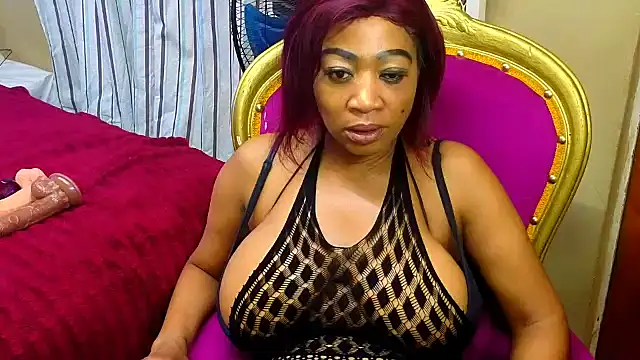 MidnightPassionxx online show from February 4, 8:12 pm