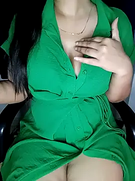 Ms Neera online show from January 5, 8:45 pm