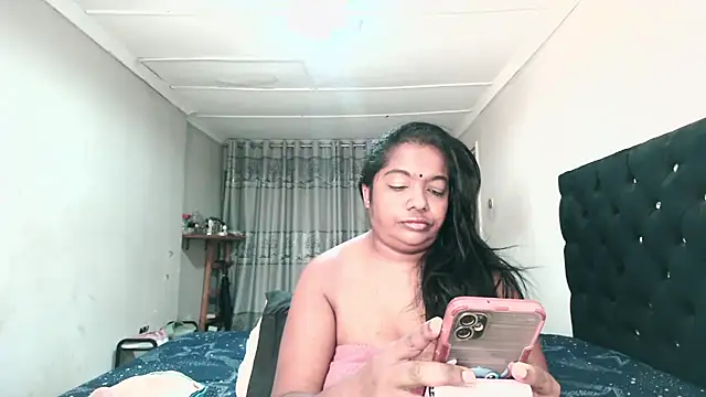 Indianmayaxoxo online show from July 19, 6:48 am