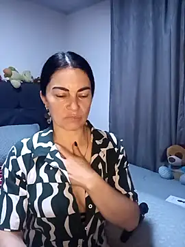 renata hot1 online show from April 21, 2:51 am