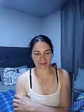 renata hot1 online show from June 11, 2:44 am