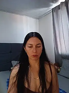renata hot1 online show from July 27, 7:33 pm