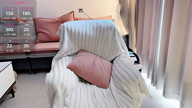 QQ-tutu online show from March 12, 4:26 am