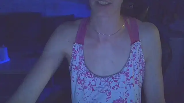 nenette59 online show from April 2, 7:55 pm