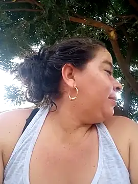 Hotmommy14 online show from November 19, 9:15 pm