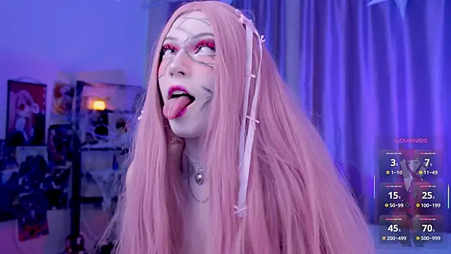 Carolina Leep online show from November 1, 2:54 pm