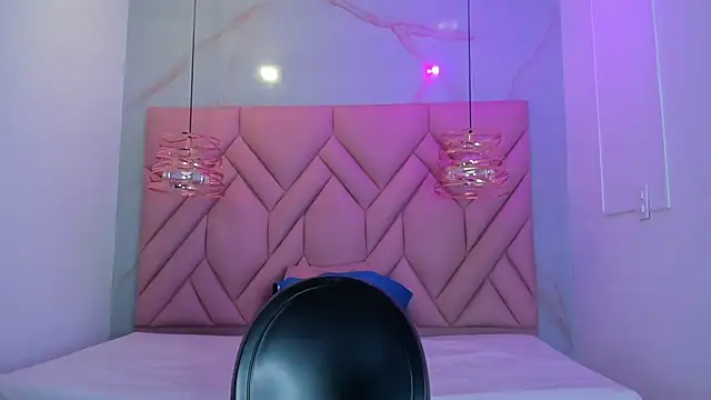 AngelaaCute  online show from April 25, 6:38 pm