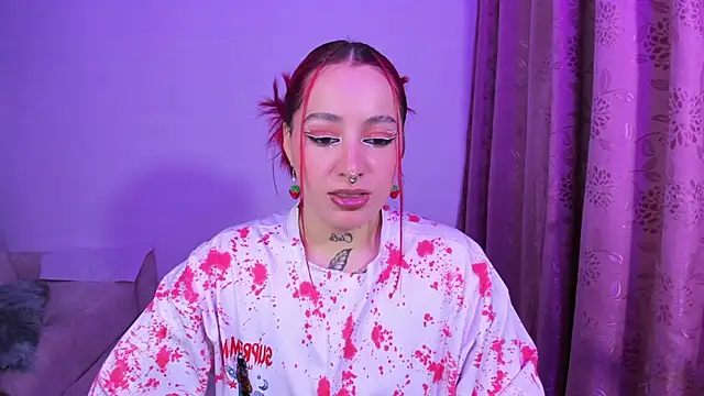 Snapshot of annika_taylor chatting on October 3, 1:00 am annika taylor online show from October 3, 1:00 am