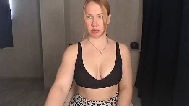 Magic Mary ass online show from April 15, 2:50 pm