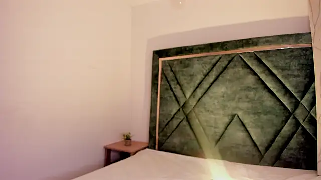 Ari sunshine  online show from January 14, 1:43 am