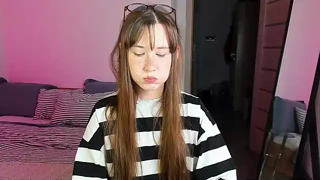 Stella Sunny online show from October 4, 9:08 pm