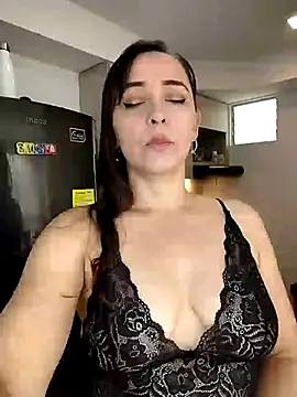 natalie cowens online show from November 13, 8:08 pm