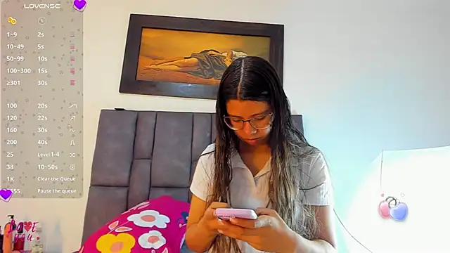 Vahiolet smith online show from February 11, 3:20 am