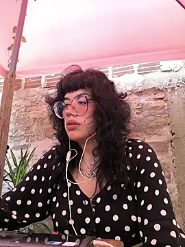 Fun Everywhere online show from April 7, 9:50 pm