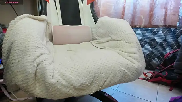 Queen Sport online show from March 22, 8:20 am