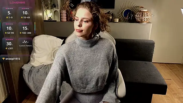 AyreenMoore online show from September 13, 7:11 pm