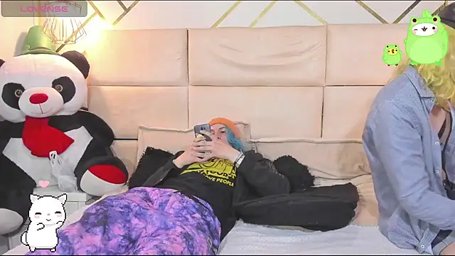 -kisa  online show from November 23, 2:36 am