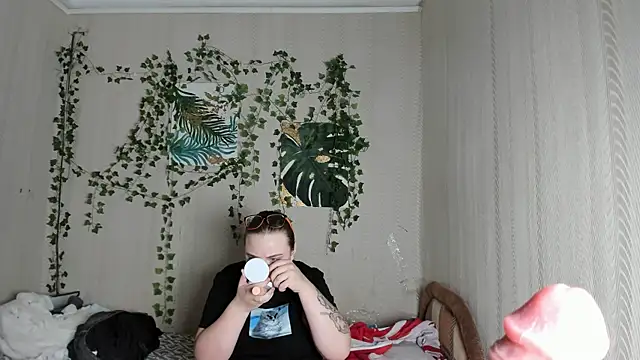 Seductive She Wolf online show from September 9, 5:24 pm