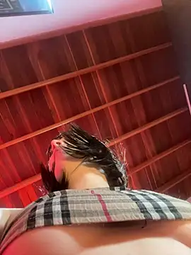 sweeet peach online show from April 7, 3:19 am