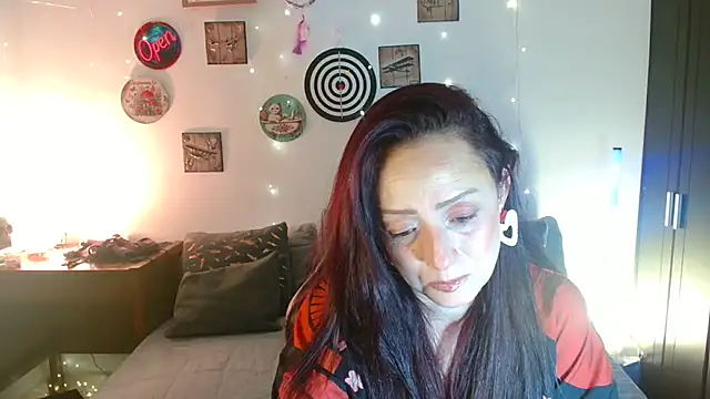 catalinamommyx online show from May 11, 2:46 am