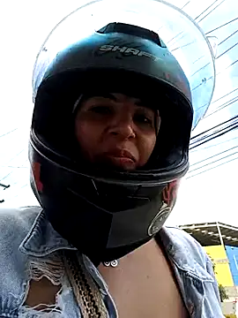 Bonny Klote online show from September 26, 7:00 pm