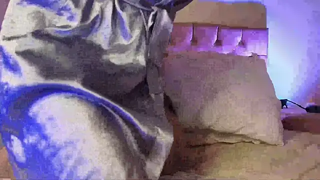 miaa saenz1 online show from October 3, 4:50 am