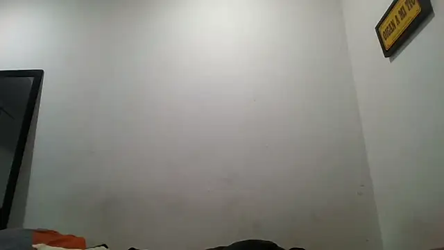 Ivon-09 online show from February 4, 11:35 am