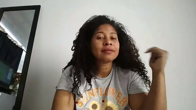 Ivon-09 online show from October 4, 4:00 pm