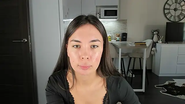 nilliluv online show from February 1, 9:52 am