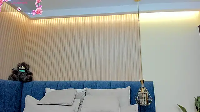 kathecute   online show from April 17, 1:40 am