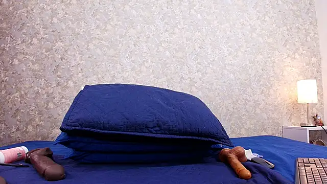 nicol f online show from October 9, 8:24 pm