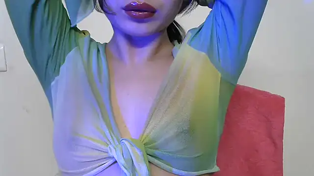 amrita2210 online show from October 24, 9:44 pm