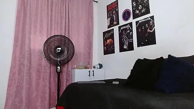 scarlett  morgan online show from September 9, 1:44 pm