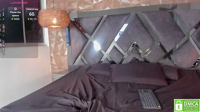 Rose Evans   online show from September 19, 4:44 am