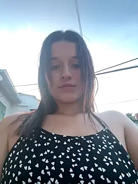 littlemelodi18 online show from September 9, 11:04 pm