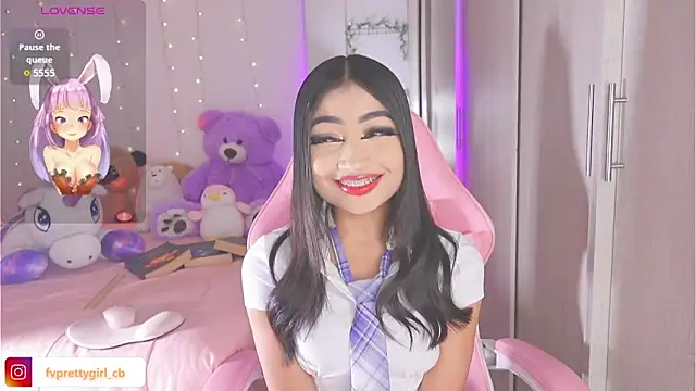 Snapshot of urfavprettygirl chatting on October 31, 7:34 am urfavprettygirl online show from October 31, 7:34 am