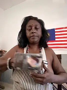 mamakarma1403 online show from February 14, 12:45 am