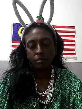 mamakarma1403 online show from October 7, 1:26 pm