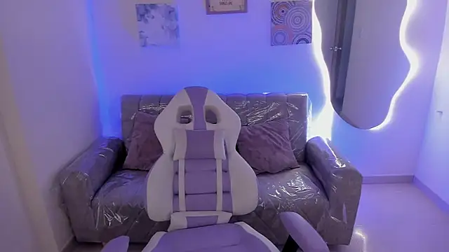 Charlotte cowell sub1  online show from September 10, 4:51 pm